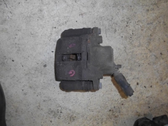 Piece-Etrier-avant-gauche-(freinage)-RENAULT-CLIO-II-PHASE-3-Diesel-7da6bfe7bf8f8640fa591249c2ff258729b26c53fb66762413e8aa74fde20c81.JPG