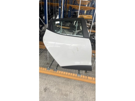 108119063-78a8c8c6-8ac3-4540-8063-e913b545bace-Piece-Porte-arriere-droit-821008626R-RENAULT-CLIO-4-PHASE-1-9da6c619c6cfd9ebf70d31285168b85ec7f49e8e7e79ffe2df23f7481ae82681_m.jpg