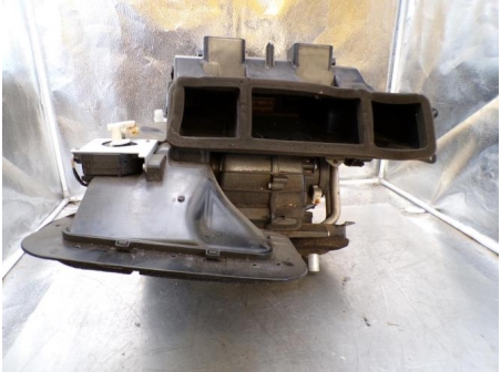 108066624-16344ceb-bee1-4ff0-b642-7b8068a1e4a4-Piece-108066624-Bloc-chauffage-27200JY17A-RENAULT-KOLEOS-1-PHASE-1-20-DCI-16V-TURBO-4X4-3e47fab12a0adb62ff050df4bd8a59babca73579f5083c07309ca6ad04c9463b_m.JPG