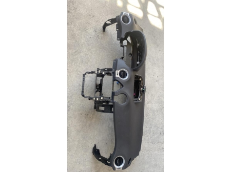 108065903-92468b14-b454-448d-aa57-8bb7f7bbb9e5-Piece-Planche-de-bord-complete-682000006R-RENAULT-KOLEOS-1-PHASE-1-097a151e6551fd17121a40b58c413af16ea8c2de71788a4480f825b47774dbdc_m.jpg