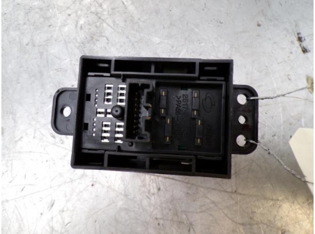 108066633-a962d6c5-1afc-43f4-a365-52e59de70e04-Piece-108066633-Levier-frein-a-main-electrique-RENAULT-KOLEOS-1-PHASE-1-20-DCI-16V-TURBO-4X4-cc10a1443d0143816083c1801805f68c3e2e9395d60eec94caec2f07bd3088ae_m.JPG