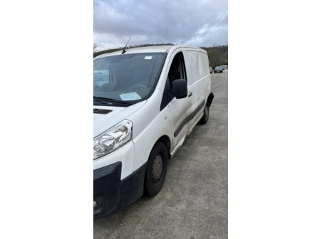 Vehicule-CITROEN-JUMPY-2-2015-5040b55f36e1a9ef92c7d8ed8121a9fd998cf2361ff6e035d7080018711ec3d9_mtn.jpg