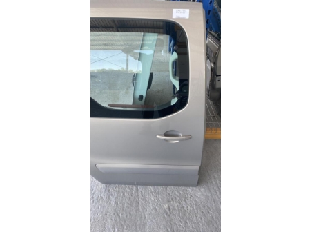 108308043-e1889e1f-d1ed-4095-8864-bbc1d54617ca-Piece-Porte-laterale-CITROEN-BERLINGO-2-PHASE-1-b1c49ec4b6b8d26cee69e67f7d016eed409c03af24e23ad25d441a7130c816d2_m.jpg