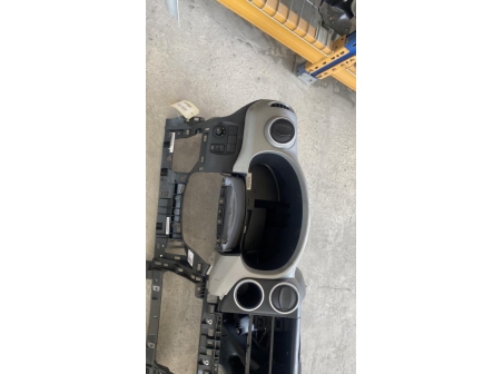 108308515-b0e3640f-92c1-4945-bba0-d91dc550df12-Piece-Planche-de-bord-complete-16139519ZD-CITROEN-BERLINGO-2-PHASE-1-5d04ea293f649515e805604e538dff51f34949dd103f862920824160b01d69e6_m.jpg