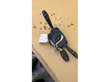 108308508-21cec666-1cf3-4eb4-8b11-e7490bb6ce4c-Piece-Com-Bloc-Contacteur-TournantCommodo-Essuie-GlaceCommodo-Phare-CITROEN-BERLINGO-2-PHASE-1-6185435e961475664f2fff7b45183f7bd67b7b59b5513c0df56354f596300200_m.jpg