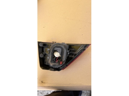107924002-80ef3d11-ad25-4e81-915a-7f3469538b34-Piece-Feu-arriere-principal-droit-feux-5G0945096M-VOLKSWAGEN-be08075f263c8554732cedcd92b257b37298159330df30fe6a4cca9412156e13_m.jpg
