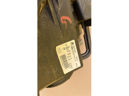 107809438-d334a663-7974-4838-b46d-72674edad86d-Piece-Optique-avant-principal-gauche-feuxphare-00006208N5-CITROEN-8f292a9f93b7baffab70313643650eb23c802461ea34238812f199852289667d_m.jpg