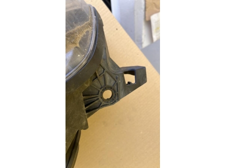 107809438-56f4630f-5fc9-451f-8593-5da87417d729-Piece-Optique-avant-principal-gauche-feuxphare-00006208N5-CITROEN-4dd5e4900cafeb7f76dd5413e807a2f31004d47eb626620af9790bf9a72a494e_m.jpg