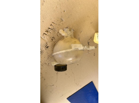 107810430-8b1c4522-bdd7-499a-bc19-4c4fb8a299f9-Piece-Vase-dexpansion-9800777280-CITROEN-e5e89ba7df46fcae7c3787e2673ffe30d660578583124ecaf41aa5bf3730b669_m.jpg