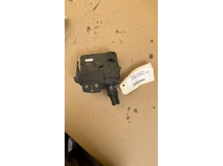 108154245-7ece96da-e817-4c07-89b1-8197b9874747-Piece-Commodo-dessuie-glaces-RENAULT-KANGOO-2-PHASE-2-a91506cab70ae843f34e39d30ec15cb01f65b56ca5f3a481c76627083e548e83_m.jpg