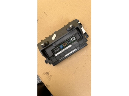 108154005-3a5ceebe-5443-4103-96f6-555b6109e4f3-Piece-Ecran-GPS-RENAULT-KANGOO-2-PHASE-2-6cf2d7ca6b6b47646d8436f96a8e617d5bae6cde5f9b8012e3c59373cda7f5d4_m.jpg