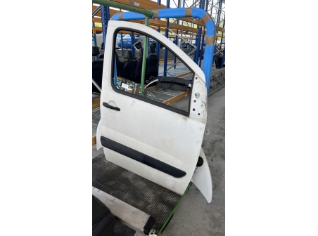 108316201-d4831c26-a62b-4c8e-b2a0-00d6de3bcf73-Piece-Porte-avant-droit-00009004X7-CITROEN-JUMPY-2-e59fdd0583f58098baa2177cf1c2577f4f410de29bf5e9a4f7d1ca711da163db_m.jpg