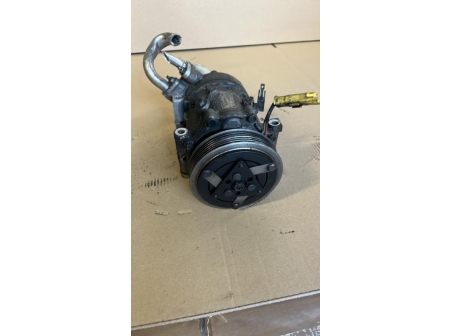 108317199-7d45f967-edc9-45a2-9231-e7a4684366a4-Piece-Compresseur-clim-CITROEN-JUMPY-2-8c7871862de0e6cd204cddafd840875915b8ad78a98dcdb0a96ac3b2a6dac341_m.jpg