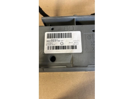 108316711-de32e37c-c0fb-45ea-9dbd-04d16bda9664-Piece-Ecran-GPS-9801023180-CITROEN-JUMPY-2-da36fbe564b160eb35662606dd253ef0dba4aa711fca76a8370364bc18043327_m.jpg