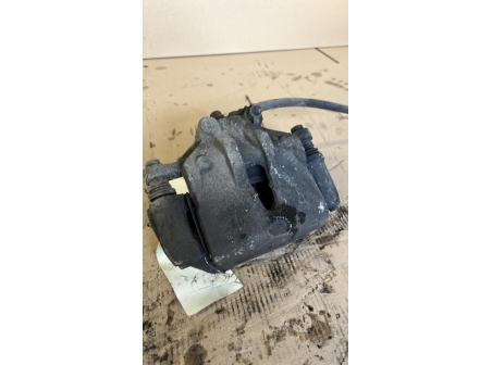 108070663-67000c40-98df-4eb0-9c8b-8c70b96fc11f-Piece-Etrier-avant-droit-freinage-581301H000-KIA-3874e4ce92545a8cc693a1b9b7f97412f7aea0a6a99ee289592a8d278723d5e1_m.jpg