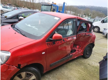 Vehicule-RENAULT-TWINGO%203%20PHASE%201-2017-d17f50fd86a422dfce42522b00a272c9c857336ecd80a05b9ba4a0f1c678fdd4_m.jpg