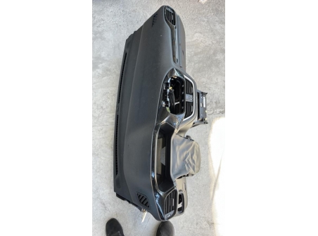 108312753-a2e95486-f408-4fda-adf6-3f179fad0e23-Piece-Planche-de-bord-complete-FORD-FIESTA-7-PHASE-1-e72e3759a2f24e4911b66060edbce032c3bb3c502b0e3fc257035a19e52b6ee1_m.jpg