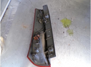 108527042-0de054d6-ec18-4cf2-a8b2-b2daedf99d03-Piece-Feu-arriere-secondaire-droit-KIA-CEE-D-1-SPORT-WAGON-5c59301e6c9e00986475ded0bcc36678988cb030b95e41a4c0f26a82d6fb8221_m.JPG 2