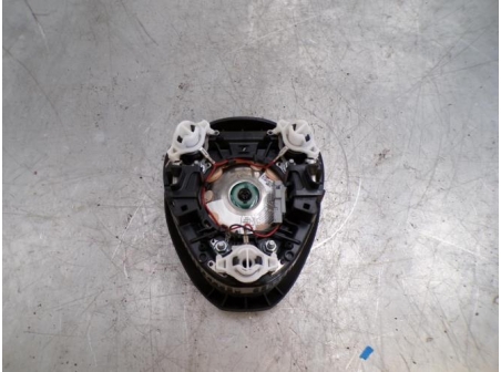 108533228-b9b6962f-7a74-4fc5-aaea-04d15e2f89ed-Piece-Air-bag-conducteur-OPEL-CORSA-E-14i-16V-01b8de0ffb7393e6e61de5d73ceb691355a35cad6636b70af7c017d531056538_m.JPG