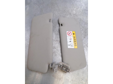 108318322-93841f09-c367-4410-9d0d-d636c43d7cd4-Piece-108318322-Pare-soleil-964012136R-RENAULT-CLIO-4-PHASE-1-15-DCI-8V-TURBO-bf1b3e2b794c2136d627b575384c23e9ae16e37887beb9e08d9044005489cfbd_m.JPG