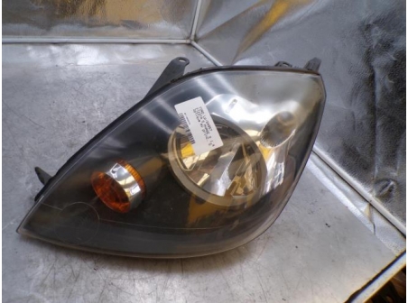108453733-17f119b9-c9a5-4e30-af5a-f26c331178bc-Piece-108453733-Optique-avant-principal-gauche-1526776-FORD-FIESTA-5-PHASE-2-14-TDCI-8V-TURBO-6231db89a405d138a1ee2ab5f07fea636d317865064d94a28740bd6518caeb0e_m.JPG