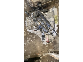 108819005-06cba7b0-5dbb-4b26-b8da-22d7287969fb-Piece-Boite-de-vitesses-KIA-RIO-4-PHASE-1-26adcd798b455410846bd8a1c1dc2e69993839774d913441e4c9fd40c27b18dc_m.jpg