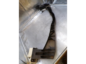 109027171-b3e60615-1c0c-4db4-878e-fff0d642bd68-Piece-Traverse-inferieure-CITROEN-3e332a140e404dc208c22a6c621ed5c9c5973141167a5fa47bcd3be7a6160ea3_m.JPG
