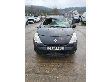Vehicule-RENAULT-CLIO%203%20PHASE%202%20BREAK-2013-6a3dd50ec5712fb0f7e95022add1b0ee11d8c662bec2826939a03b7f646579e9_m.jpg