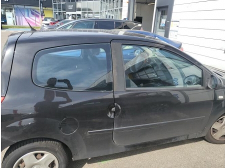 Vehicule-RENAULT-TWINGO%202%20PHASE%201-2009-7620718e350bf65e141e45f11c667bd2881d39cc3565d0305ac1e18ebeb8b483_m.jpg