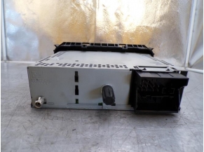 109084028-400c275d-2d92-4df2-a1e4-a28841b1b7c8-Piece-Autoradio-dorigine-RENAULT-9c14954ae0fd2dbe9070596d207b92aac9059e5cf76f3ee41800bb32e53a6c34_m.JPG 2