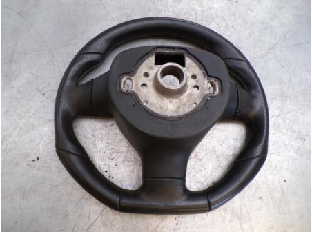 109094601-cd9d88ac-77e9-4023-9acc-ddf90b5e2954-Piece-Volant-VOLKSWAGEN-28da15dc692268c61c72151098aa350125d8335c6a1fd485224770a35f2a88bd_m.JPG