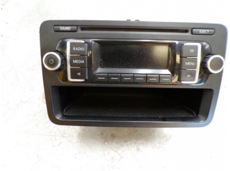 109098335-bf15b39b-2d08-4770-b27e-3232c1e37989-Piece-Autoradio-dorigine-VOLKSWAGEN-f9767b0c8eafa3b24de95acdfeb64a15d606e23b0fab75b94022ab9978399ec6_m.JPG