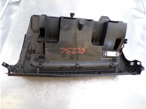 109099386-659750b8-0fc9-4c48-a483-a4603035037c-Piece-Boite-a-gants-VOLKSWAGEN-28f9c45c68b43e93f77f4172b365d4a19103bee51767f176dabbda478b85a605_m.JPG 2