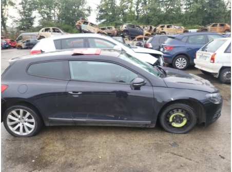 Vehicule-VOLKSWAGEN-SCIROCCO%203%20PHASE%201%20COUPE-2009-f5c7540f0ac5d7a961e5d9f357fd0e38d2aae4eff1ded97ffde67623967d09a8_m.jpg