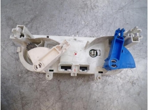 109157431-f4950cc9-a5e4-4286-85f3-6e15e4935da4-Piece-Commande-chauffage-RENAULT-CLIO-4-PHASE-1-15-DCI-8V-TURBO-5d7ae0fc7789536055aaf3b64027d52196cf99a9151e09270356c2a528ef31a5_m.JPG 2