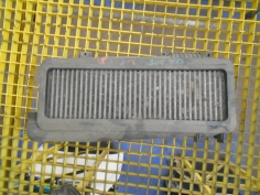 Piece-Echangeur-air-(Intercooler)--c64fec6aadadee3fbef9f17d04dc048315ef797982050a40b6e5baeff2053fda.JPG