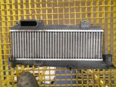 Piece-Echangeur-air-(Intercooler)--c64fec6aadadee3fbef9f17d04dc048315ef797982050a40b6e5baeff2053fda.JPG 2