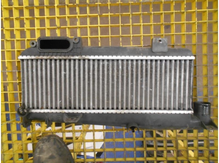 Piece-Echangeur-air-(Intercooler)--36cd503e780ef381c1023dc1ab9500ef9daefff3a8113d97850efe781e43389c.JPG