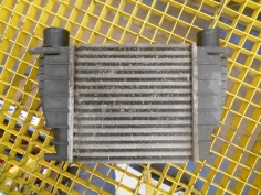 Piece-Echangeur-air-(Intercooler)--ddb19e02b8f621e67bb21a1c7a851f5d68502a8a2a43e42a5ee1936038567ead.JPG 2