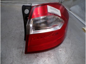 108833967-58996837-b4a6-4c9a-ad1b-71ef614a4d1c-Piece-108833967-Feu-arriere-principal-droit-924201W260-KIA-RIO-3-Diesel-ea71ba5290c9b9f09ef4d5b0cf416d229ebed50924eef343a2dda85e5217c53e_m.JPG