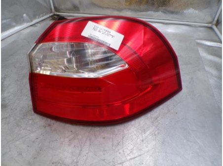 108833967-390f6d48-cb03-418a-a37b-a8ac4f8689cb-Piece-108833967-Feu-arriere-principal-droit-924201W260-KIA-RIO-3-Diesel-2776da0a5df14030b2f70124a5cf46999c1fddae9d37ca3696410d9260ff0c8e_m.JPG