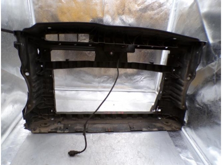 109198234-ca1290cf-5abc-4cd0-b76a-a2fa419ebba4-Piece-Armature-avant-Masque-avant-VOLKSWAGEN-cd69d9ccb6e61a7b012db396937c70237c445039c402fc8e7e6f43249cb668ee_m.JPG
