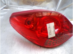 108461312-957ca934-1fc6-491b-b814-7212f029042e-Piece-108461312-Feu-arriere-principal-gauche-6350CE-PEUGEOT-207-PHASE-1-CABRIOLET-16i-16V-b79cd656150e36581e2dbcd5667087c4d2b621740f5d70d731984f3fc56891a2_m.JPG 2