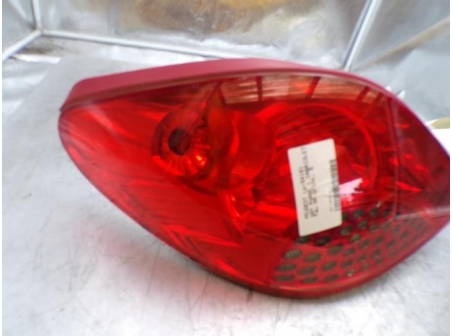 108461312-9327ee28-0afb-4da4-b050-857c4b5421ea-Piece-108461312-Feu-arriere-principal-gauche-6350CE-PEUGEOT-207-PHASE-1-CABRIOLET-16i-16V-cec5c4054457cac570c545b377a44458a44b0c6f4cc272a921d904f3883cc172_m.JPG