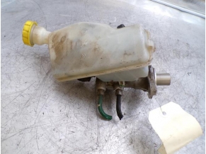 108462462-959f6288-3c3b-44db-acf8-eb6a75e0b4b6-Piece-108462462-Maitre-cylindre-4601R9-PEUGEOT-207-PHASE-1-CABRIOLET-16i-16V-695438bf34e795e89e26e16771f4efb0cf0655c58d4b0241613f07ecf552dd9c_m.JPG 2