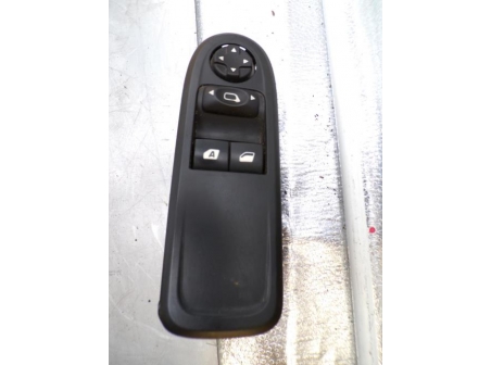 109266537-5d6095ae-252b-4399-87c7-9d829733f62e-Piece-109266537-Interrupteur-de-leve-vitre-avant-gauche-98012283XT-CITROEN-C3-2-PHASE-1-14-HDI-8V-TURBO-25e73c3a95f97f07fe50fee0b576953f1401dac791791264959e370f3b97bc11_m.JPG