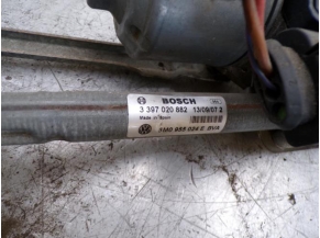 109328970-2ccd3c83-8c51-4270-8c7e-f3e88313e66b-Piece-Moteur-essuie-glace-avant-droit-VOLKSWAGEN-c71dbd84bbfed000aac6a620d48716a785772a4dc4243cc5304ec9b7dd680a97_m.JPG 2