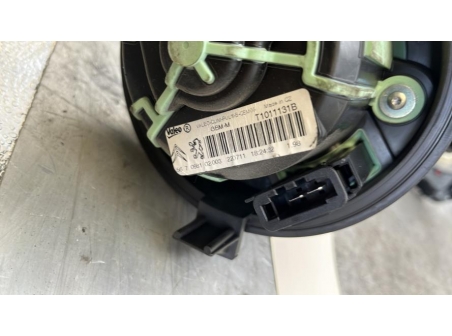 109334538-1bbe8a64-649e-4074-817d-206755da948c-Piece-Ventilateur-chauffage-CITROEN-54644eae242f8793b912c916e515886760daea65928f0ea6f44866aebd1b8f62_m.jpg