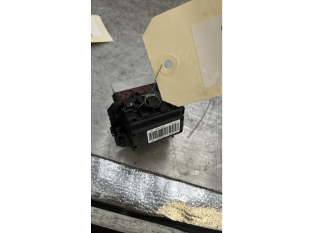 109334722-c75bae81-ce1e-4237-af60-5f666c47be10-Piece-Resistance-chauffage-CITROEN-ef77c9b4a5be20312d5f67d5e66315bb94c22cbc7dc61e389208a20e4dde209c_m.jpg