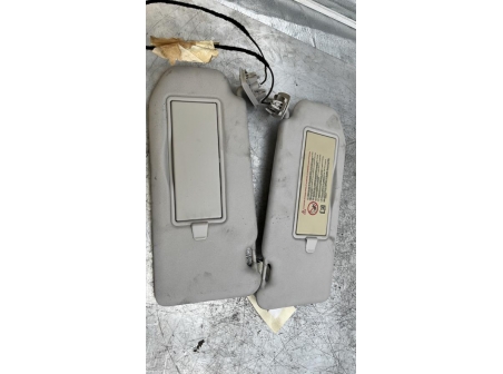 108460354-21229150-d50a-40f5-9997-f2c27779ec18-Piece-Pare-soleil-16128920BJ-CITROEN-62435f35aa2120ef4f95cda9585682e949413341ff0343a8884a6158ce25ca81_m.jpg